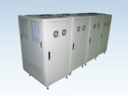 NX系列UPS(30~200kVA)